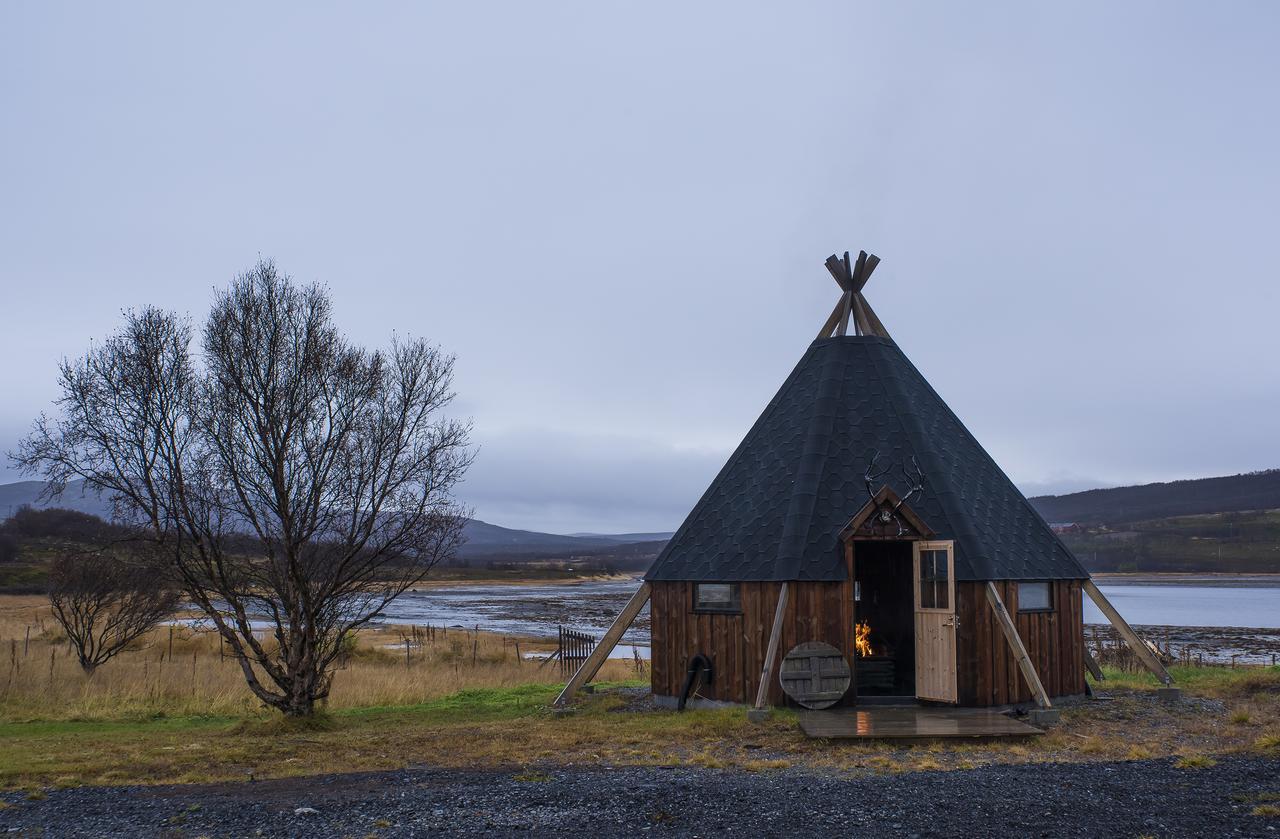 Russenes Bringnes Campヴィラ エクステリア 写真